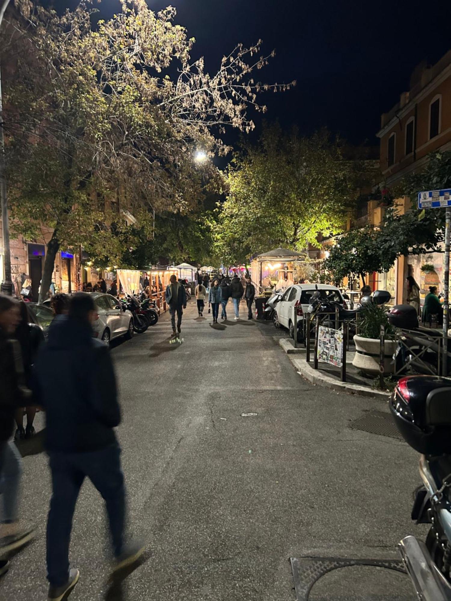 Roma Colosseo Apartment ภายนอก รูปภาพ