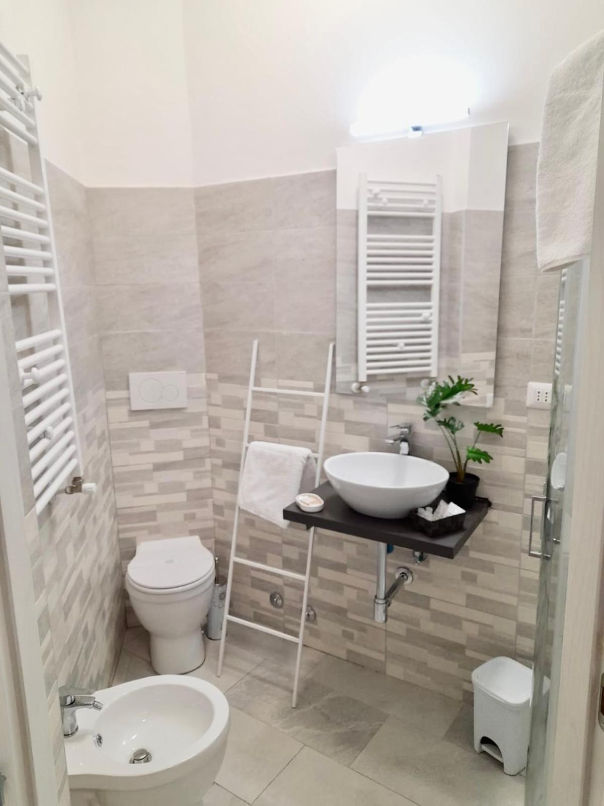 Roma Colosseo Apartment ภายนอก รูปภาพ
